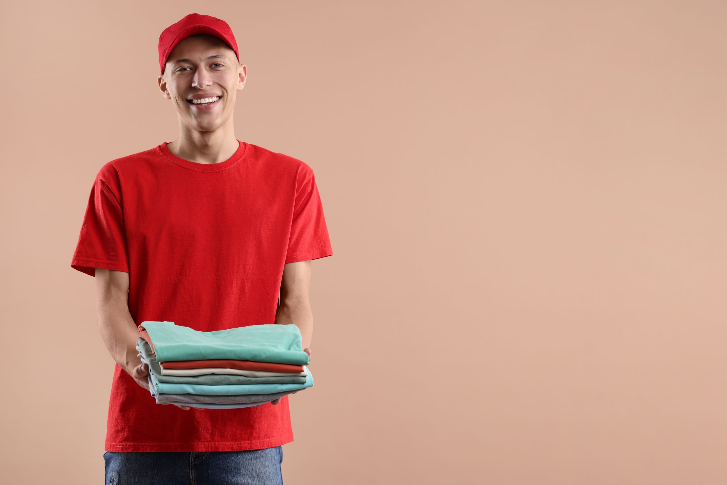 Delivery Shutterstock 2449624147